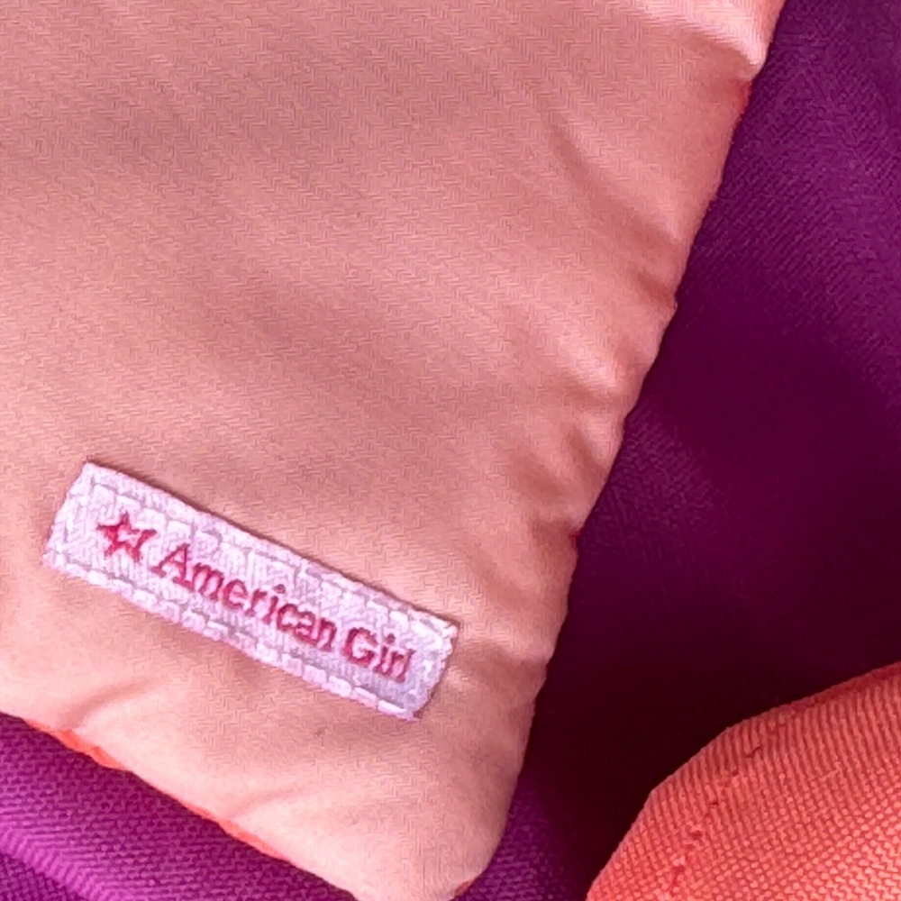 American Girl S'More Fun Camping tent and sleeping bag for 18 inch Dolls - Picture 7 of 7